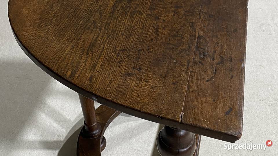 Półokrągły dębowy stolik w rustykalnym stylu Budno