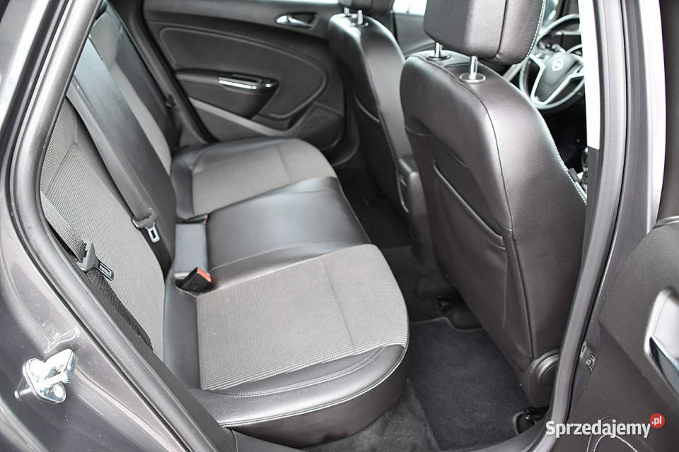 Opel Astra 14T 140 Cosmo Navi Półskóra Gwarancja aluminiowe felgi Nowe Kucice