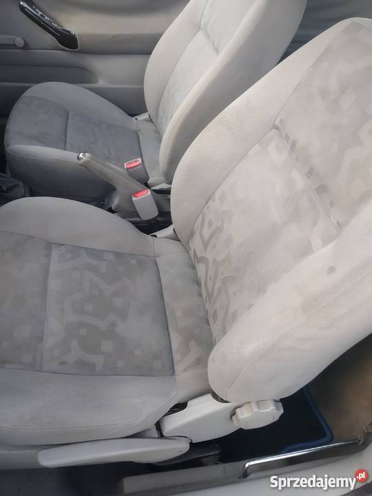 Volkswagen Golf 4 Benzyna 14 75 Zielony Wolsztyn