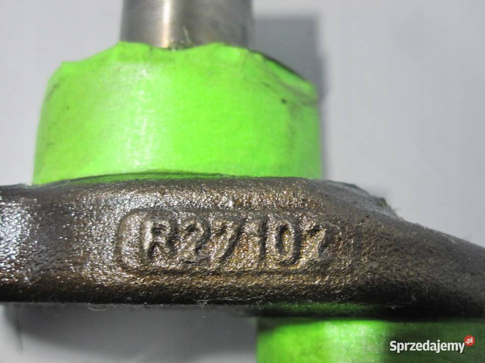 MERCEDES W203 18 B 122 271921 WAŁ KORBOWY