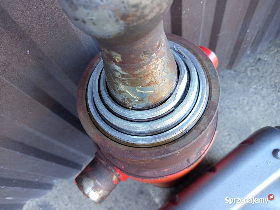 Tłok do przyczepy 3 stronny wywrotu