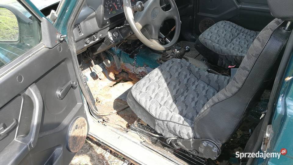 Łada Niva 4x4 legend 2011r wspomaganie sprowadzony Legnica