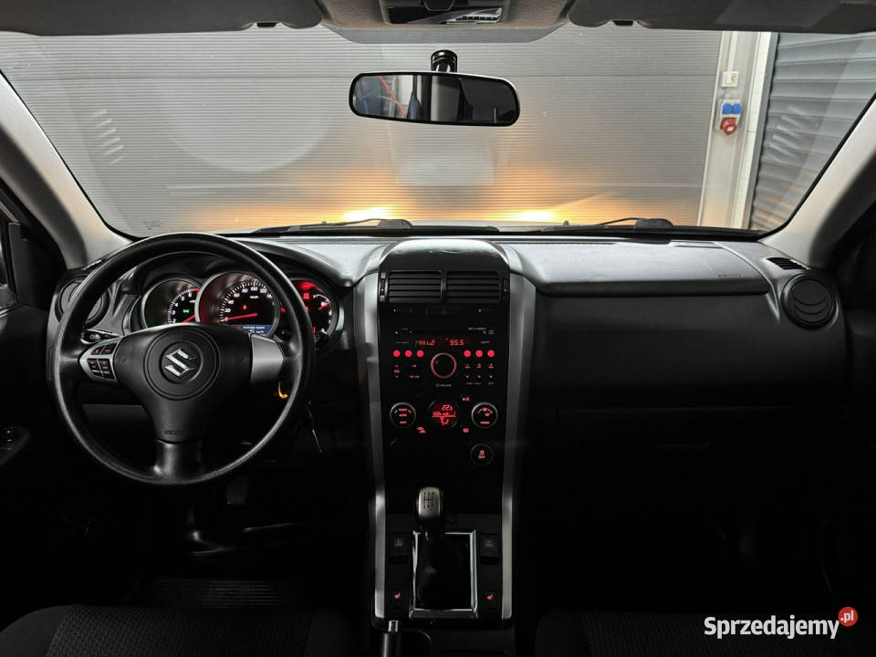 Suzuki Grand Vitara salon bezwypadkowa ABS Chechło
