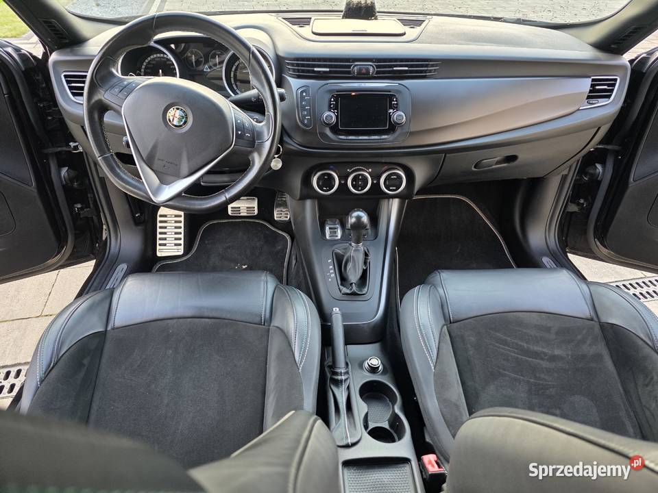 Alfa Romeo Giulietta Quadrifoglio Verde wielofunkcyjna kierownica lubuskie Skwierzyna