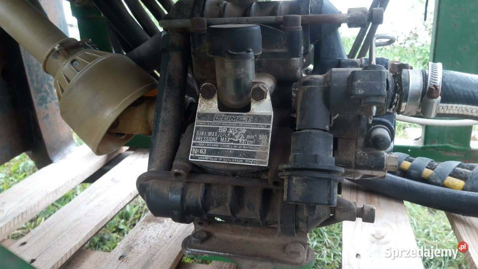 Opryskiwacz 800l Moteska belka 12m Nałęczów