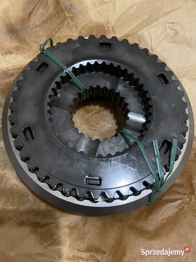 Synchronizator 87567127 TM 5169033 5189253 nieuszkodzony Rolnictwo