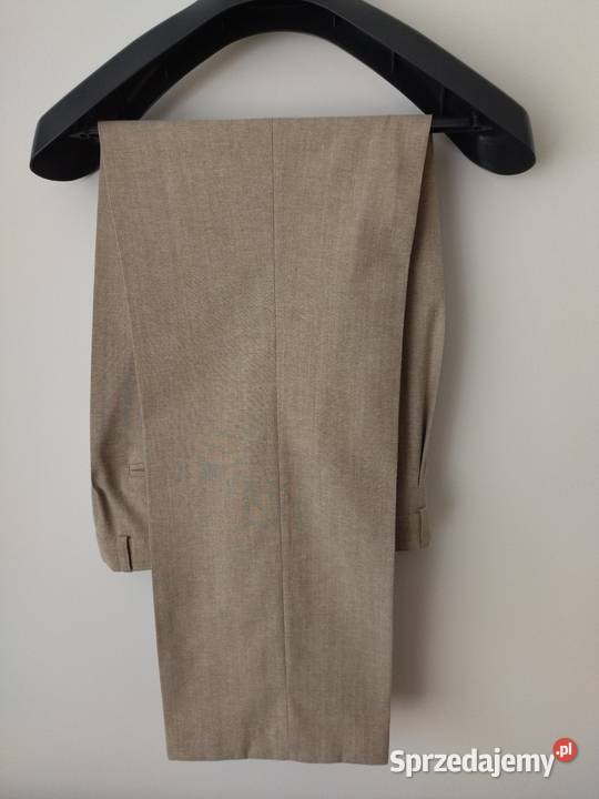Garnitur męski beżowy letni marki Vistula sprzedam