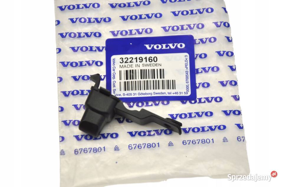 VOLVO XC60 II lewy odboj maski na blotniku OE Bielany Wrocławskie