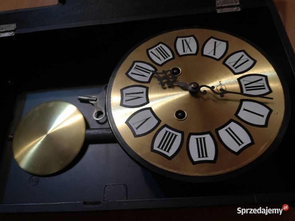 Zegary ścienne nakręcane Wałbrzych