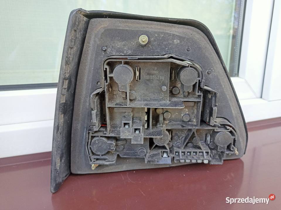 VW Golf MK2 II lampa tył tylna prawa Hella wkład Sieradz sprzedam