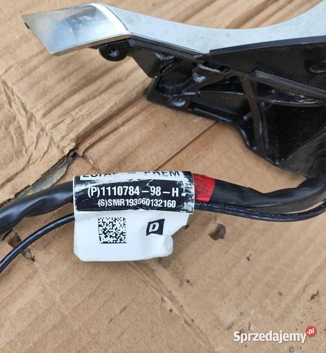 TESLA MODEL 3 LUSTERKO PRAWE 13PIN FOTOCHROM