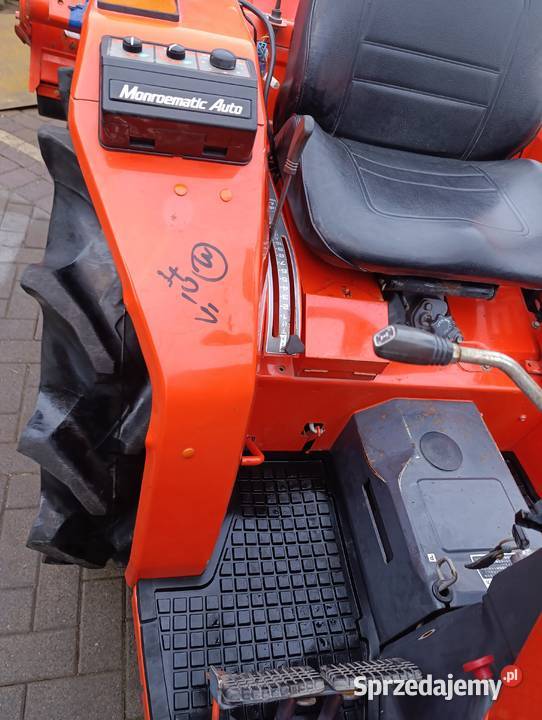 kubota L1 235 iseki yanmar mini traktorek Wilkowo Polskie