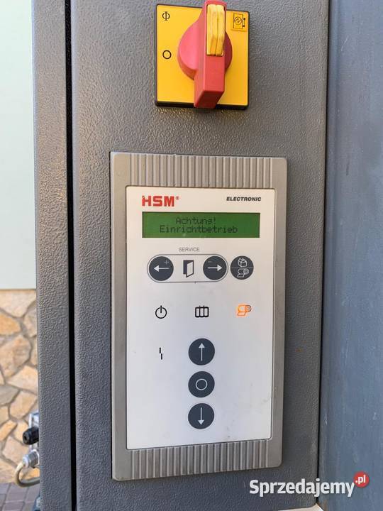 Kompaktor prasa belownica do odpadów papieru Łagów