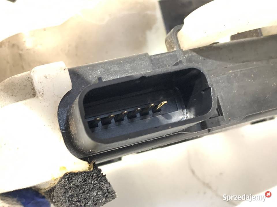 ZAMEK DRZWI LEWY PRZÓD HYUNDAI ix35 SUV podkarpackie