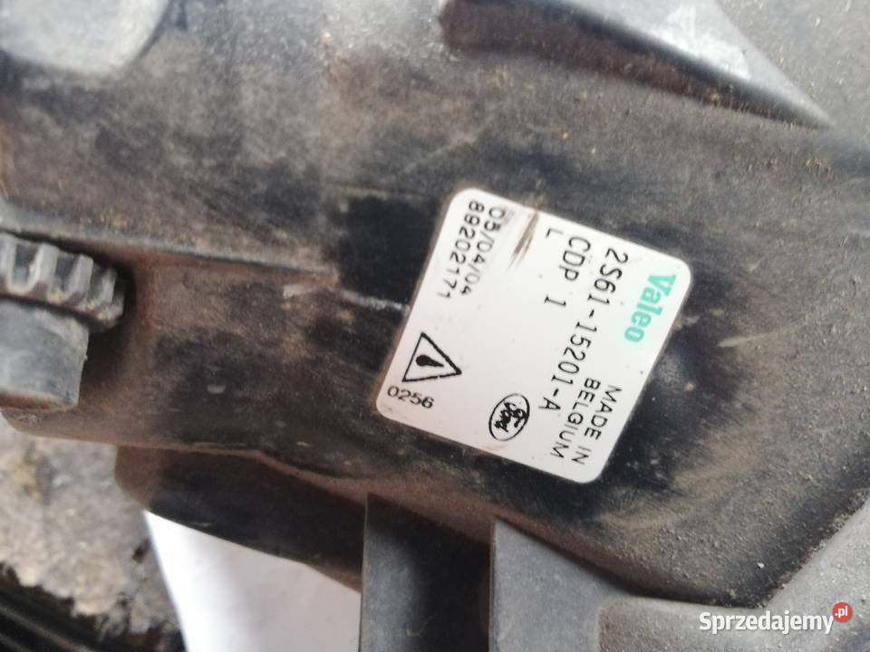 Halogen lewy Ford fiesta OE 2S6115201A Białogard