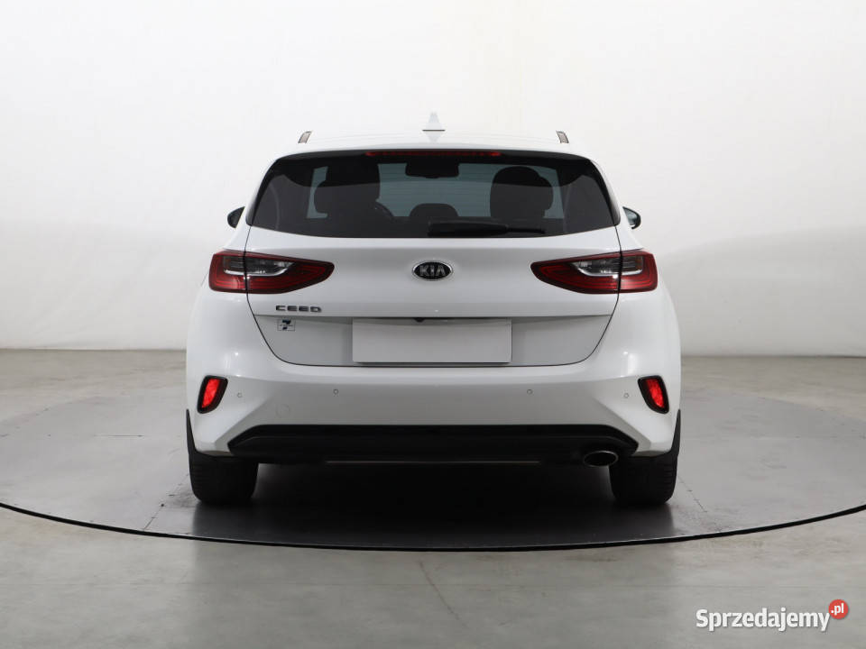 Kia Ceed 10 TGDI światła przeciwmgielne Cee'd Katowice