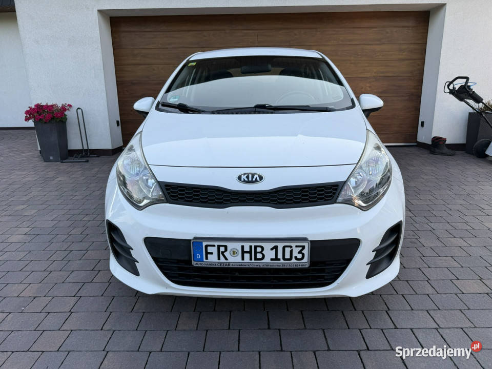 Kia Rio 16r benzyna zadbana bezwypadkowa z Konradów sprzedam
