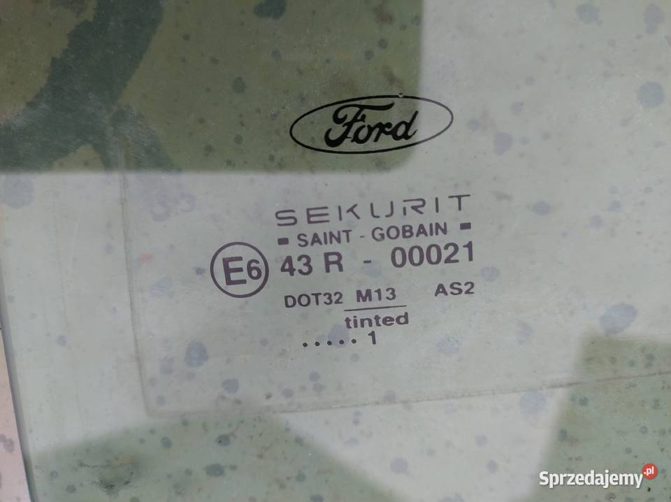 szyba drzwi przednia prawa i lewa tylna Ford Boczne (drzwi) Zahajki-Kolonia sprzedam