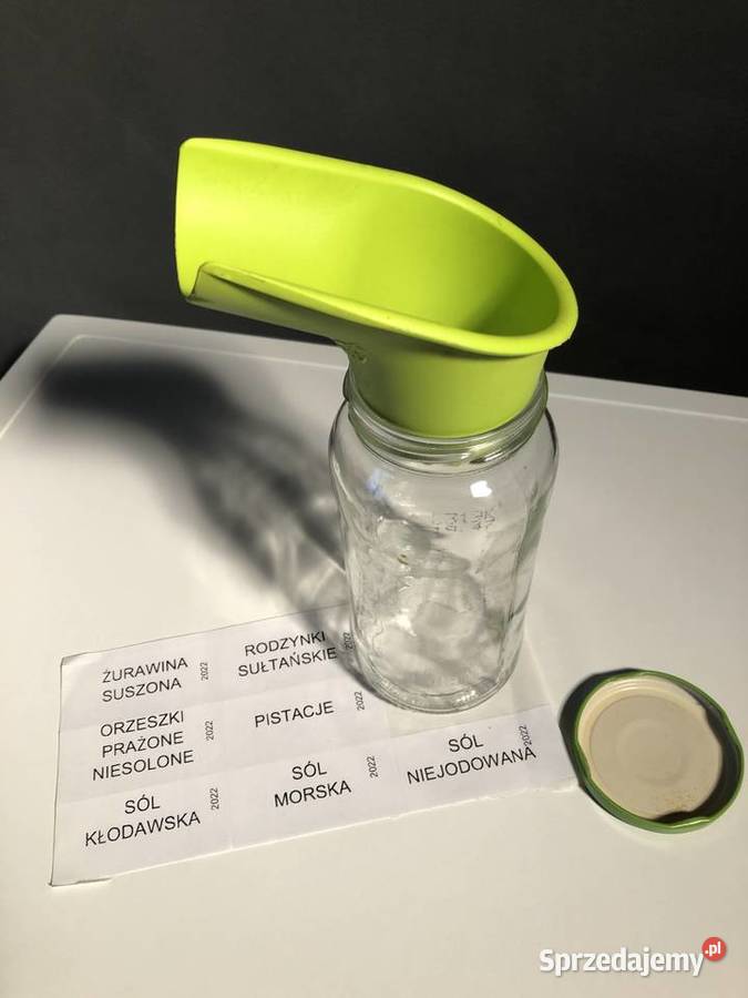 12 półlitrowych słoików na suche produkty