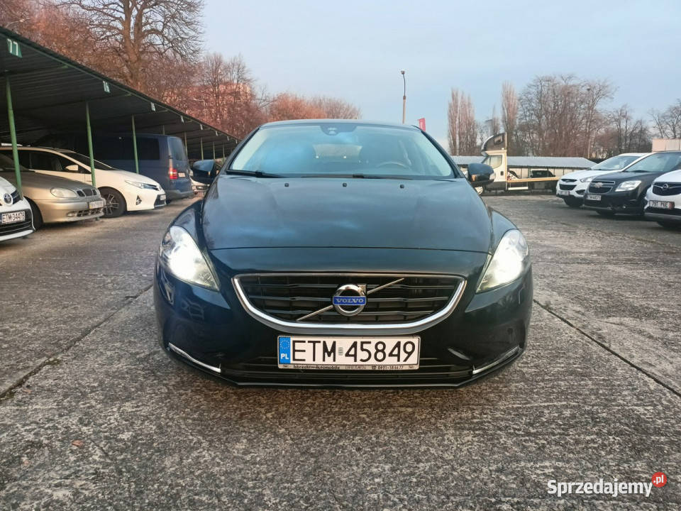 Volvo V40 niski przebieg zadbane II 2012 Tomaszów Mazowiecki