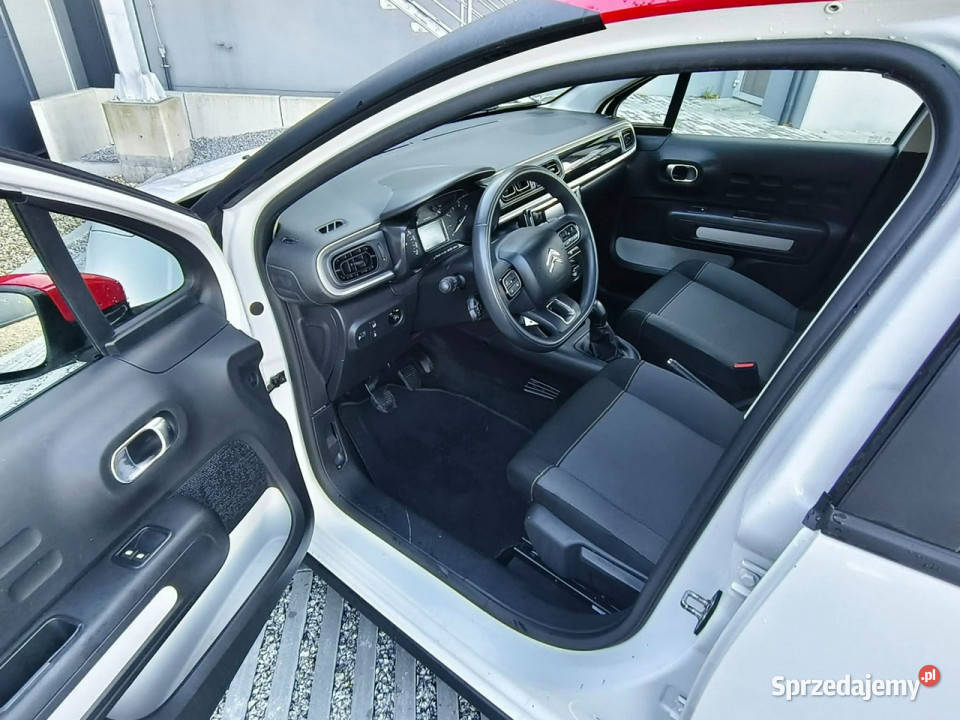 Citroen C3 12 benz 110 mały przebieg ledy klima C3