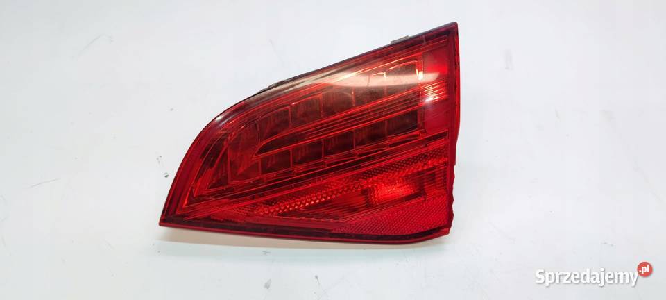 LAMPA PRAWY TYŁ W KLAPĘ AUDI A4 B8 KOMBI LED osobowe Przystajń