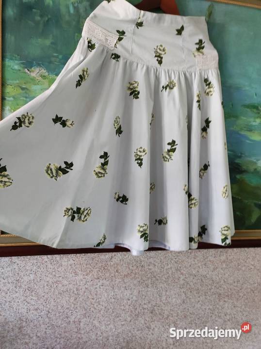 rozkloszowana z koła letnia spódnica falbany Inny wzór świętokrzyskie Kielce