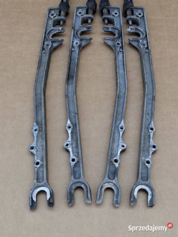 VOLVO RENAULT UCHWYT WSPORNIK MOCOWANIE SPOILERA