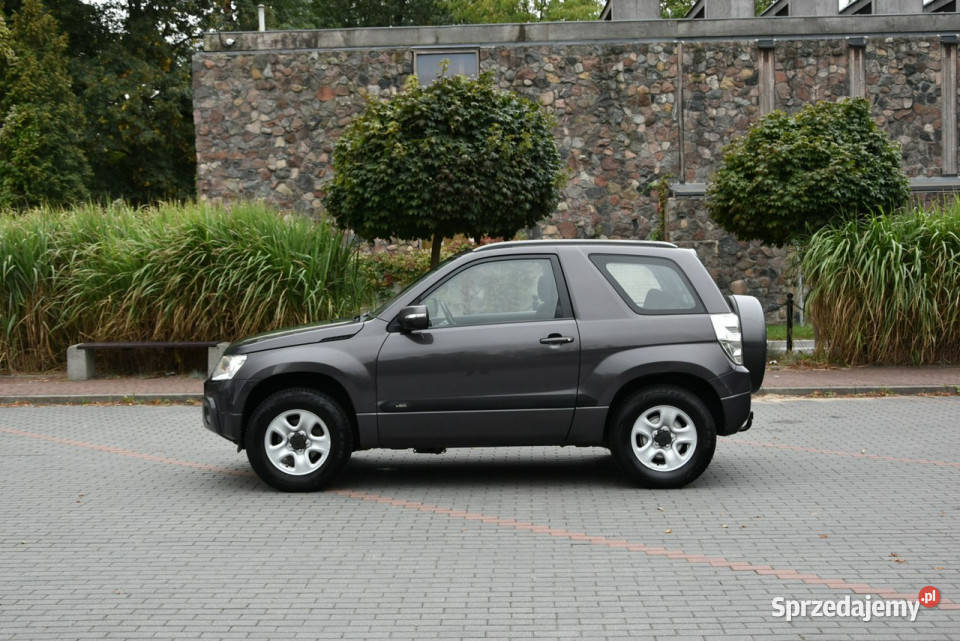 Suzuki Grand Vitara 16i 16v 106 GAZ 2009r 4x4 2/3 Kampinos