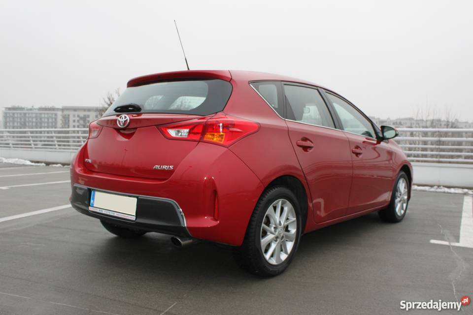 Toyota Auris Auris II 16 benzyna Hatchback ledy 132KM Warszawa sprzedam