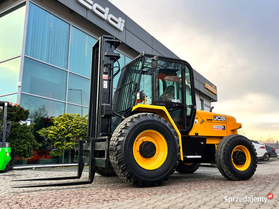Wózek widłowy terenowy JCB 926 4 WD triplex 5,5 m 2016