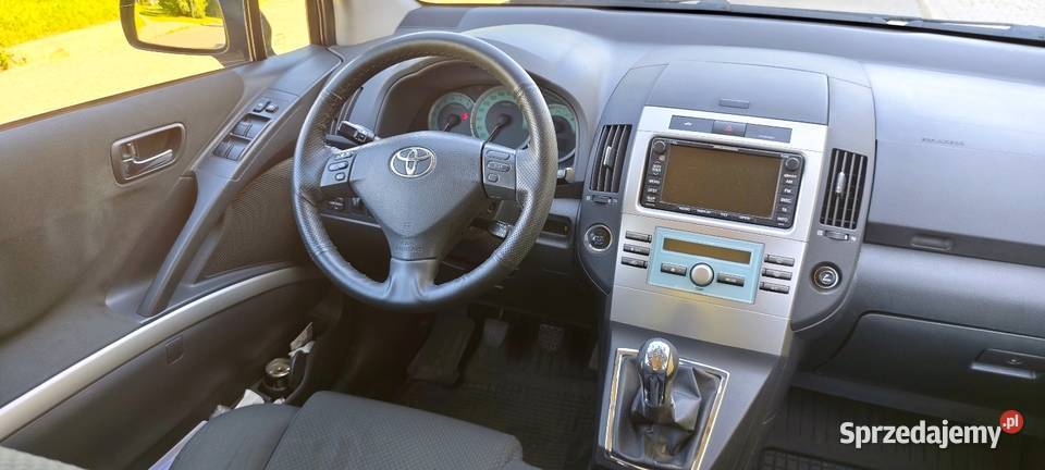Toyota Corolla Verso 7 miejsc Bez korozji LPG Rok produkcji 2006