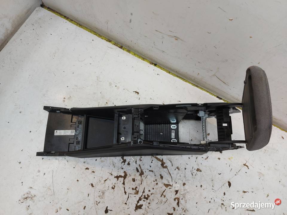 SKODA Enyaq 5LA iV85 Podłokietnik tunel środkowy