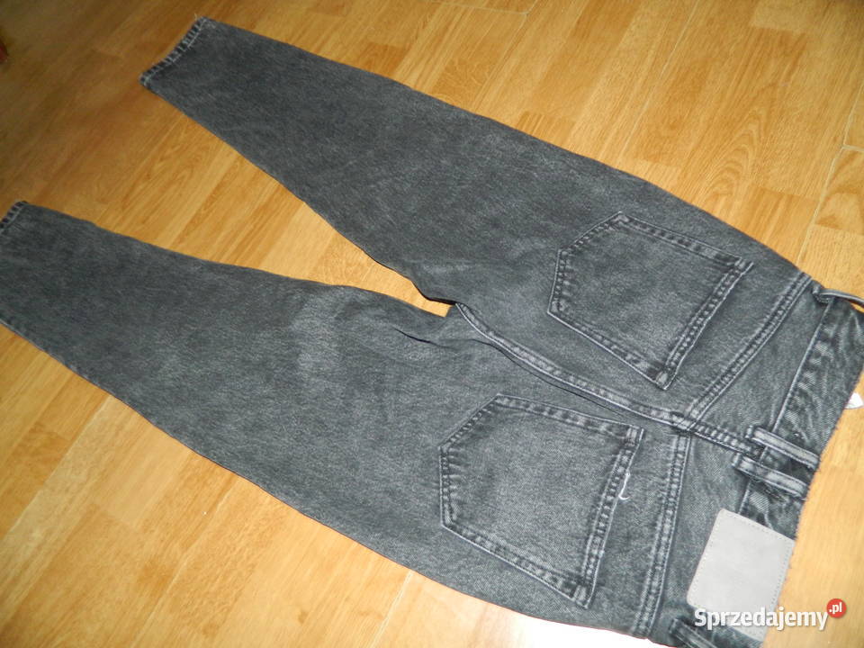 PullBear czarne spodnie wysoki stan 34 Moda i Styl Trzebinia