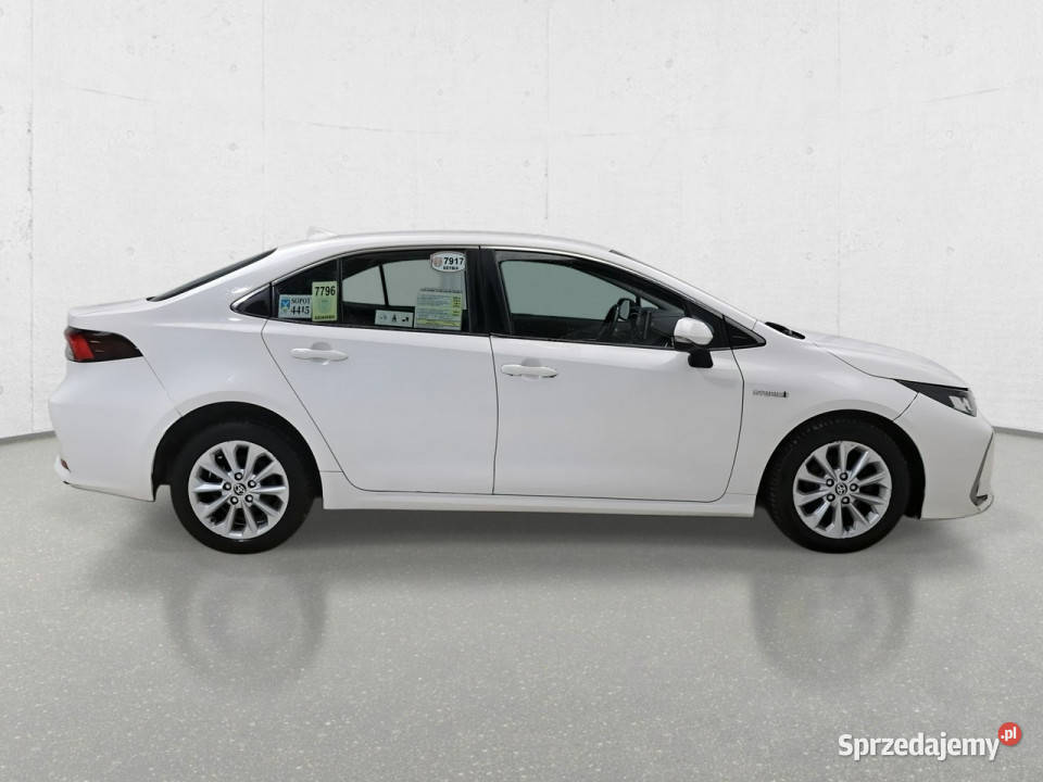 Toyota Corolla Seria E16 2012 pełny VAT Komorniki