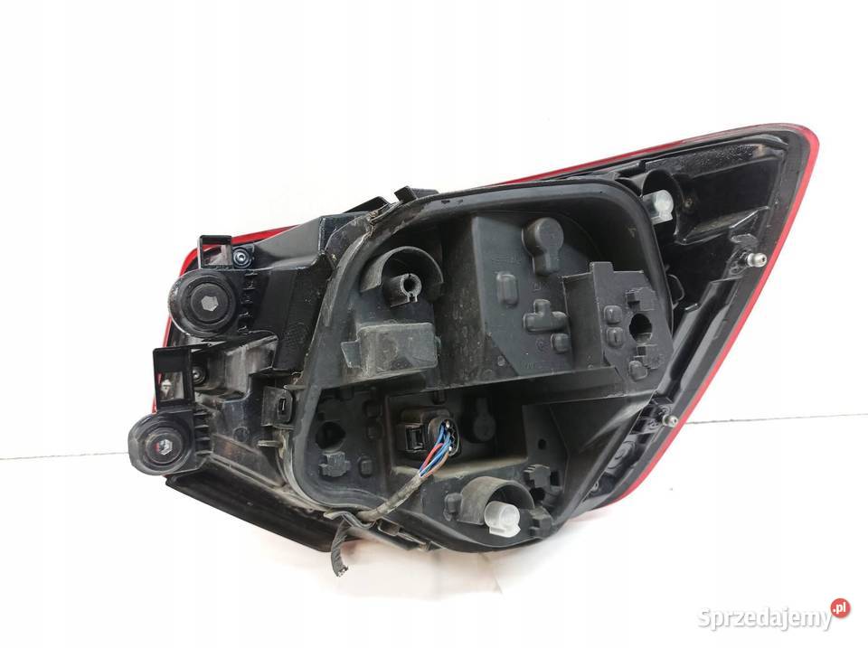 LAMPA TYŁ LEWA EU 81A945069B Audi Q2 I 2016