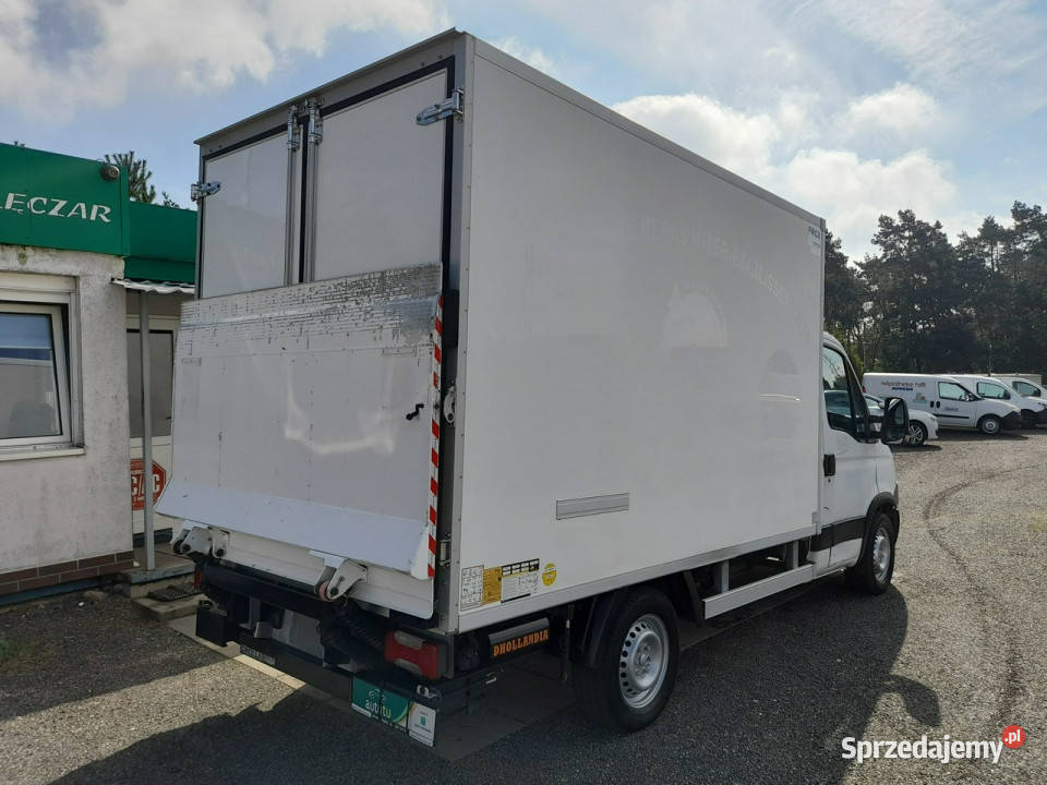 Iveco Daily 35S11 kontener izoterma z windą