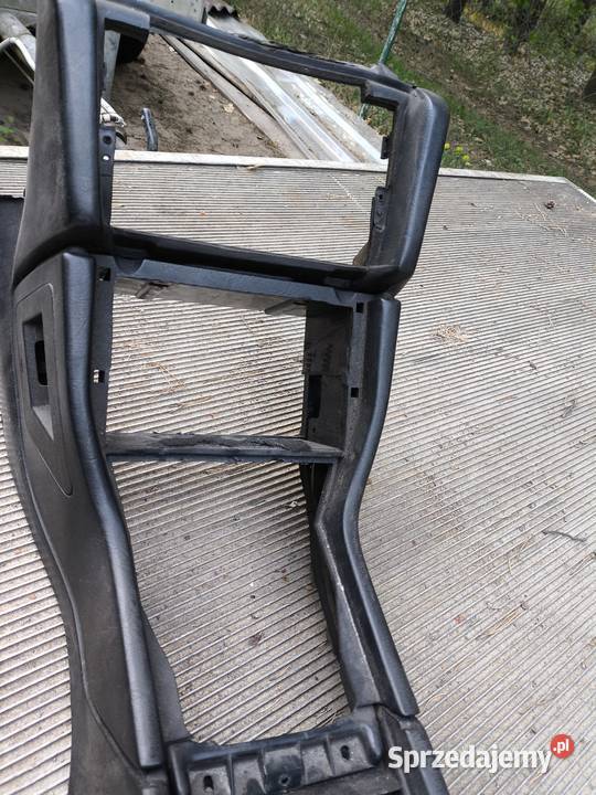 Mercedes W124 taxi konsola środkowa tunel osobowe Deski rozdzielcze, konsole świętokrzyskie