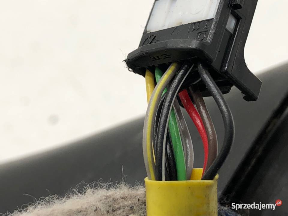 LUSTERKO LEWY RENAULT CAPTUR I Crossover