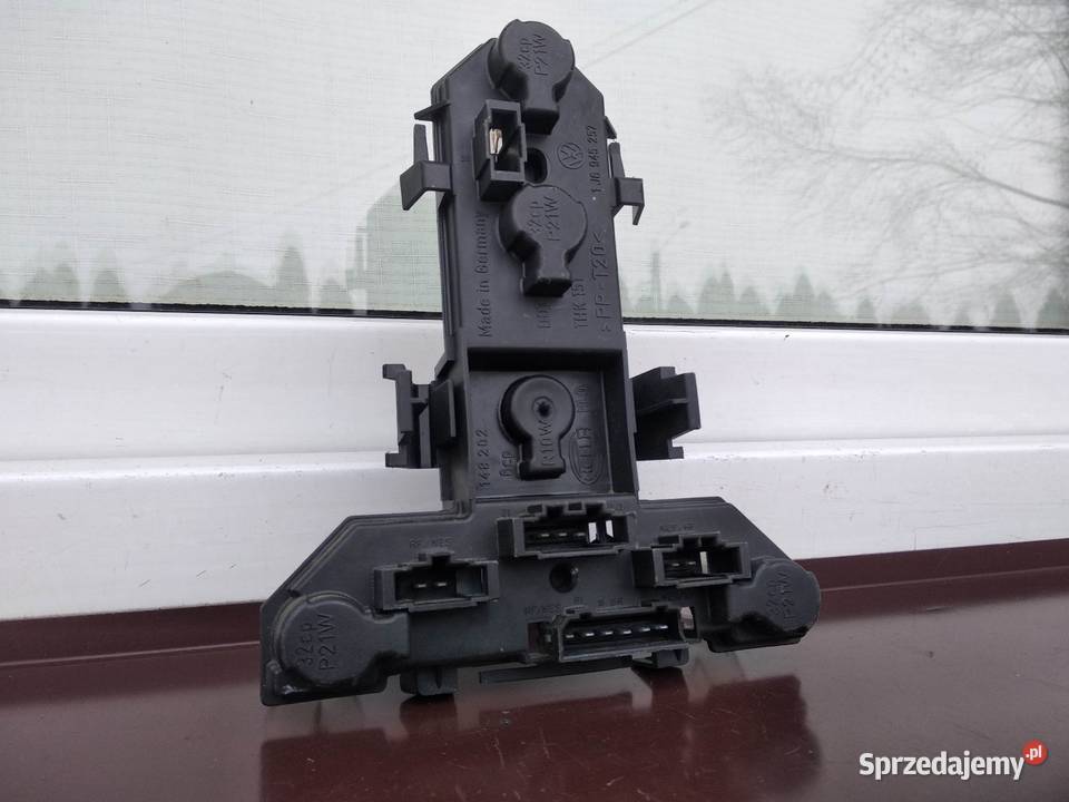 VW Golf IV 4 hatchback wkład oprawka lampy tył Sieradz sprzedam