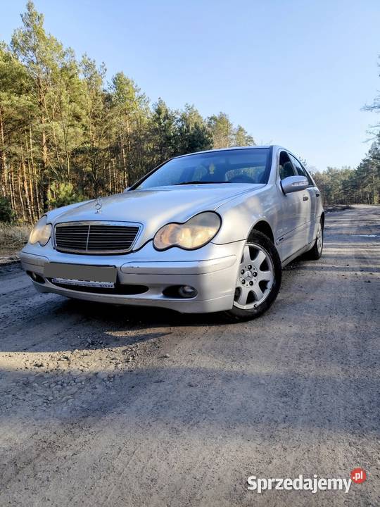 Mercedes w203 22 CDI automat Odpala ale Bez Sedan / Limuzyna Iłowa
