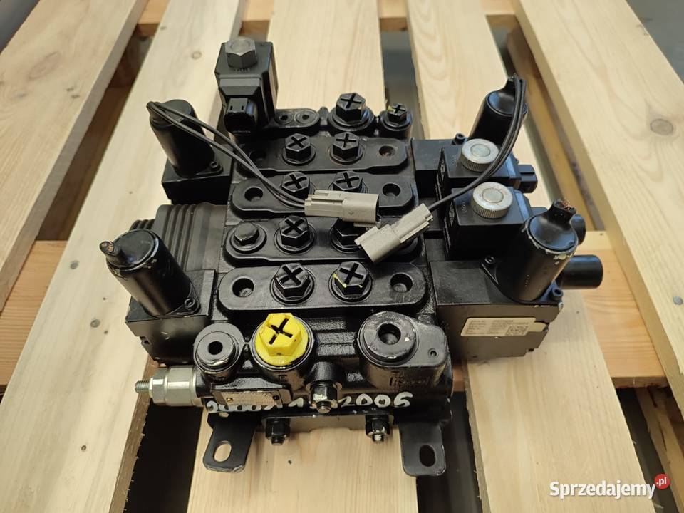 Rozdzielacz hydrauliczny 200011242005 BUCHER Wilkowo