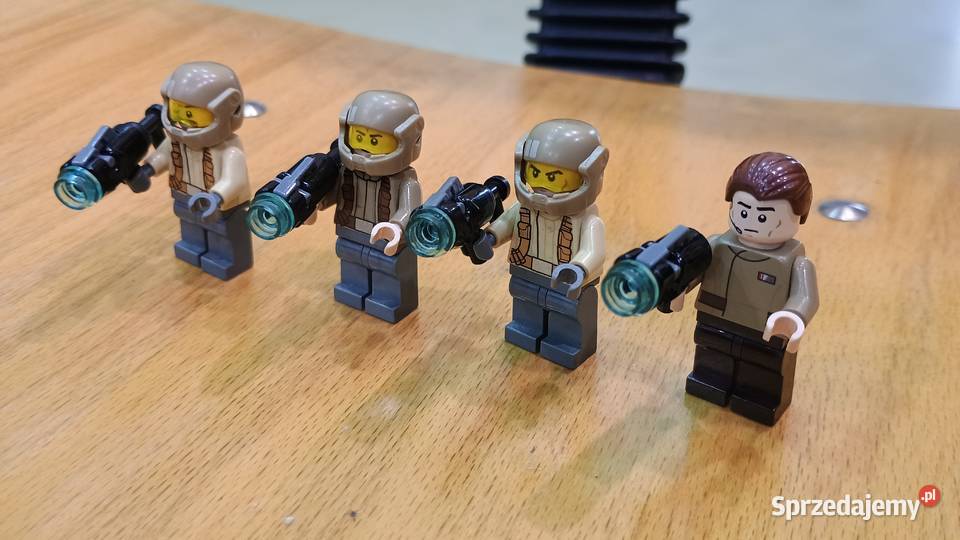 Zestaw LEGO Star Wars 75131 Resistance Trooper Klocki wielkopolskie Plewiska sprzedam