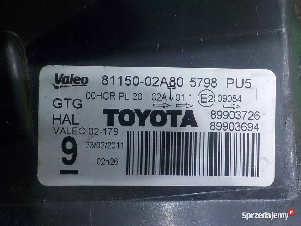 TOYOTA AURIS I LIFT 18 VVTI AUT 11r HB 5D lampa Suków