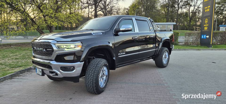 Sprzedam RAM LIMITED 1500 57 HEMI 1500 Szubin sprzedam