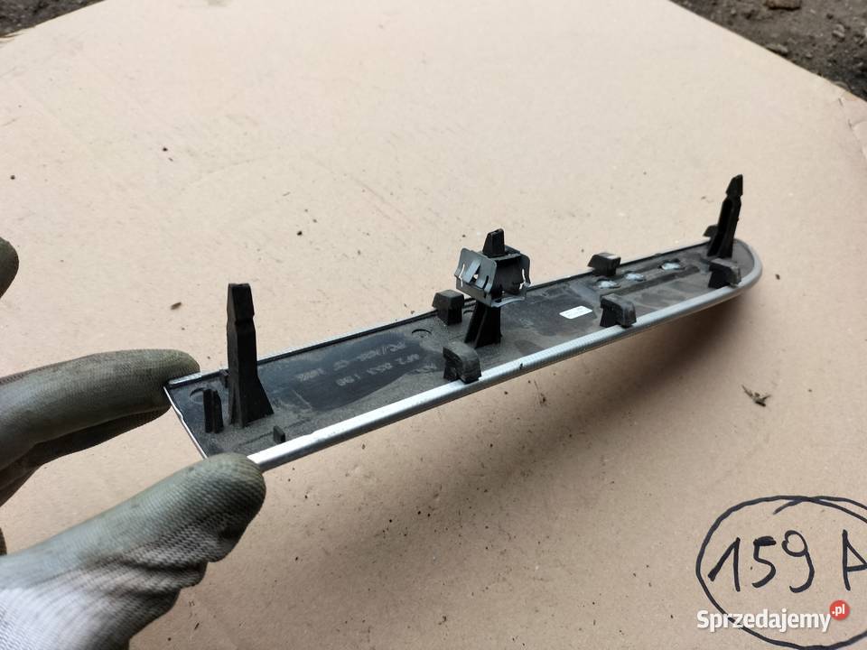 LISTWA OZDOBNA DESKI ROZDZIELCZEJ AUDI A6 C6 osobowe sprzedam