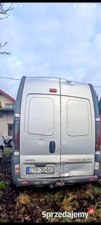 Opel Vivaro długi wysoki uszkodzony Szczerców