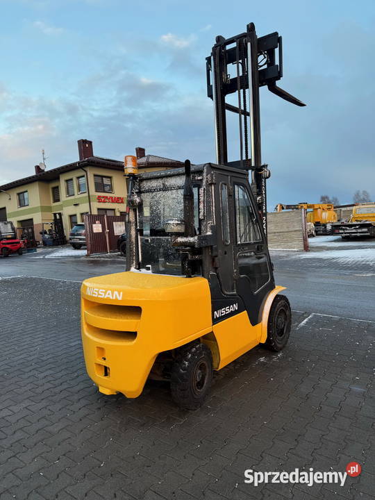 wózek widłowy diesel NISSAN FD32 3200 330m Działoszyn sprzedam