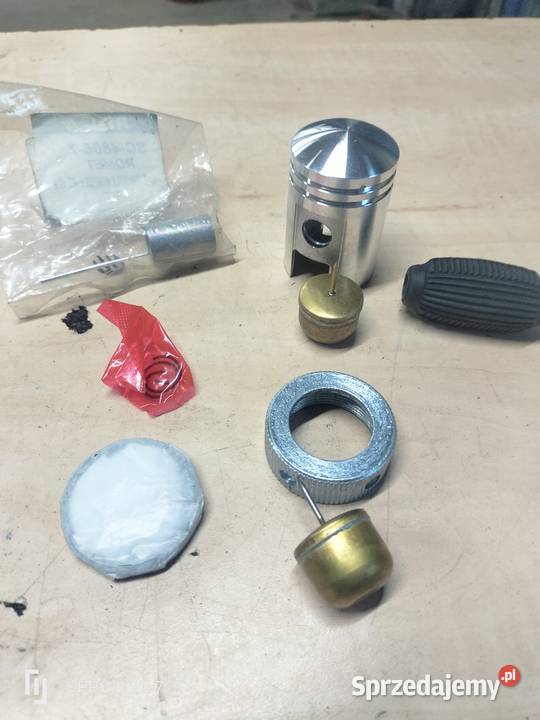 Nowe części Komar motorynka Łubno