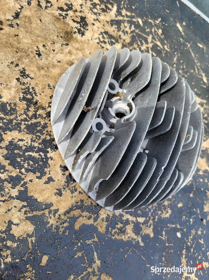 GŁOWICA CYLINDRA TRIUMPH TWN